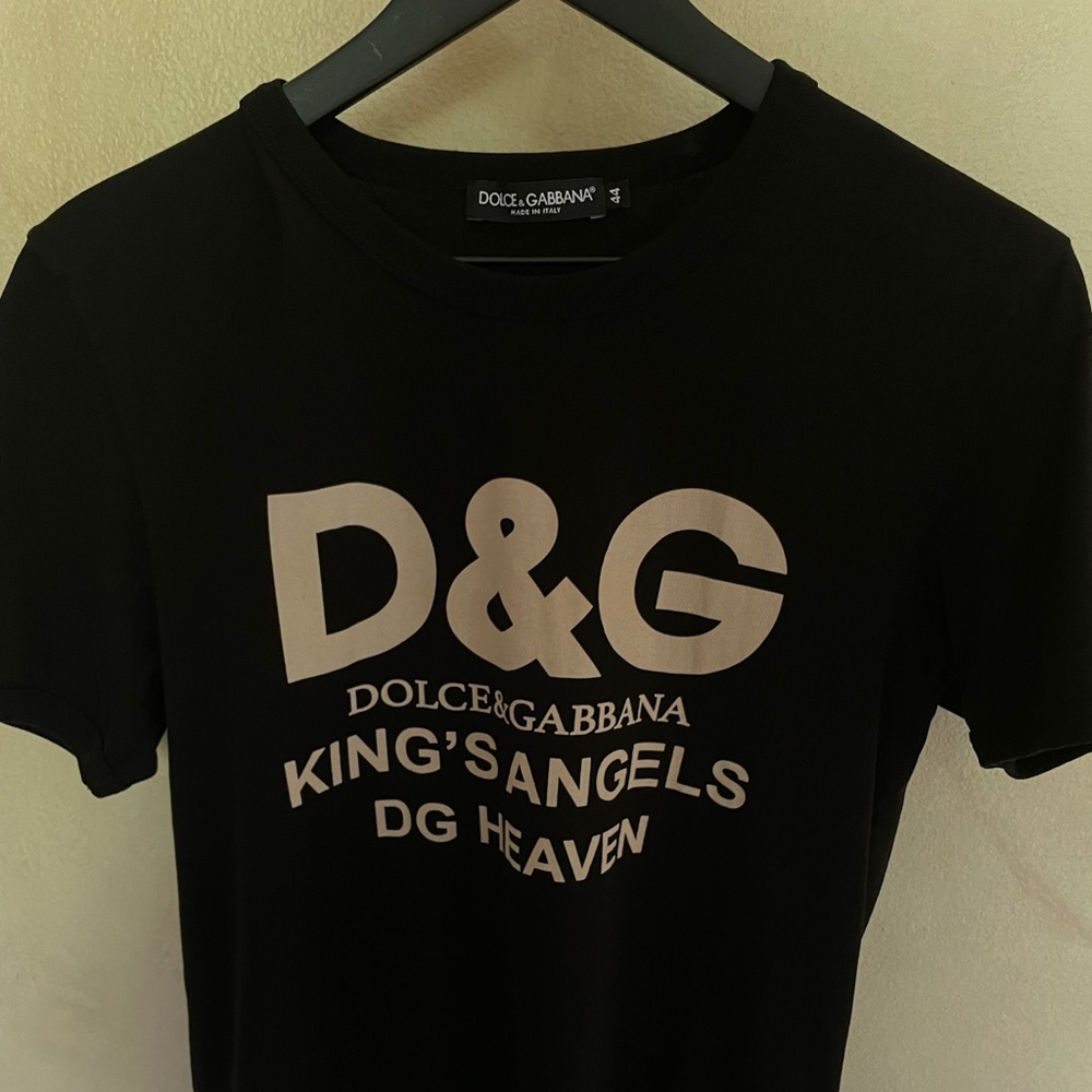 Dolce and gabbana men’s t shirt (size 44)